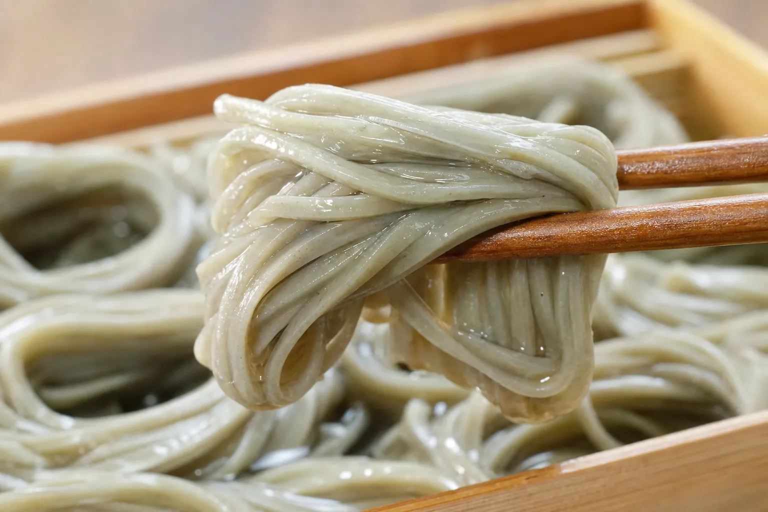 Close-up of the glossy, springy hegi soba coils