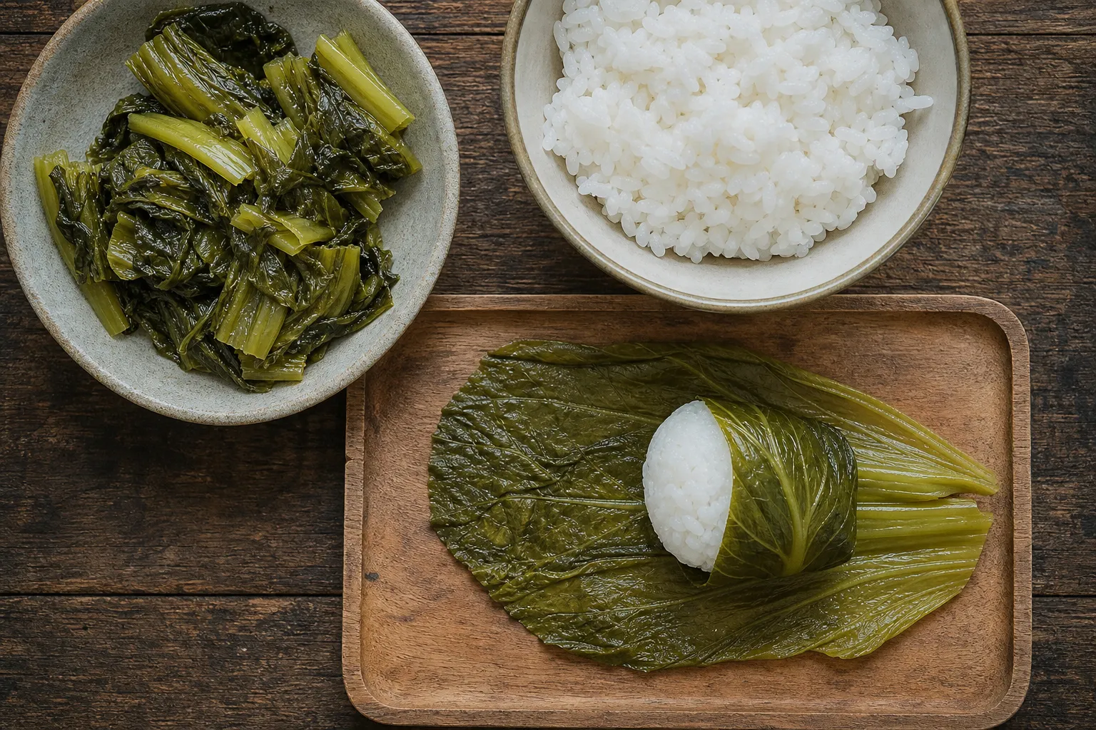 Wrapping rice in pickled takana leaves to make mehari-zushi